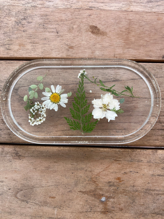 Resin tray