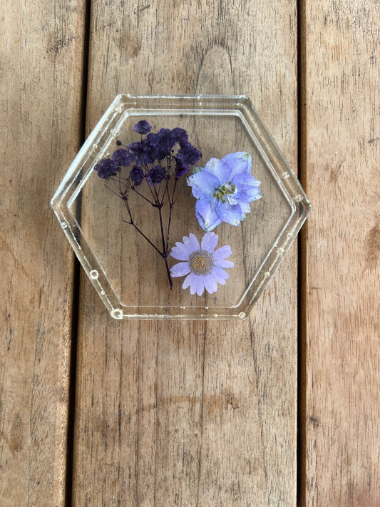 Pressed flower resin coaster